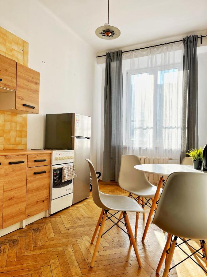 Nice Room In City Centre Krasków Eksteriør bilde