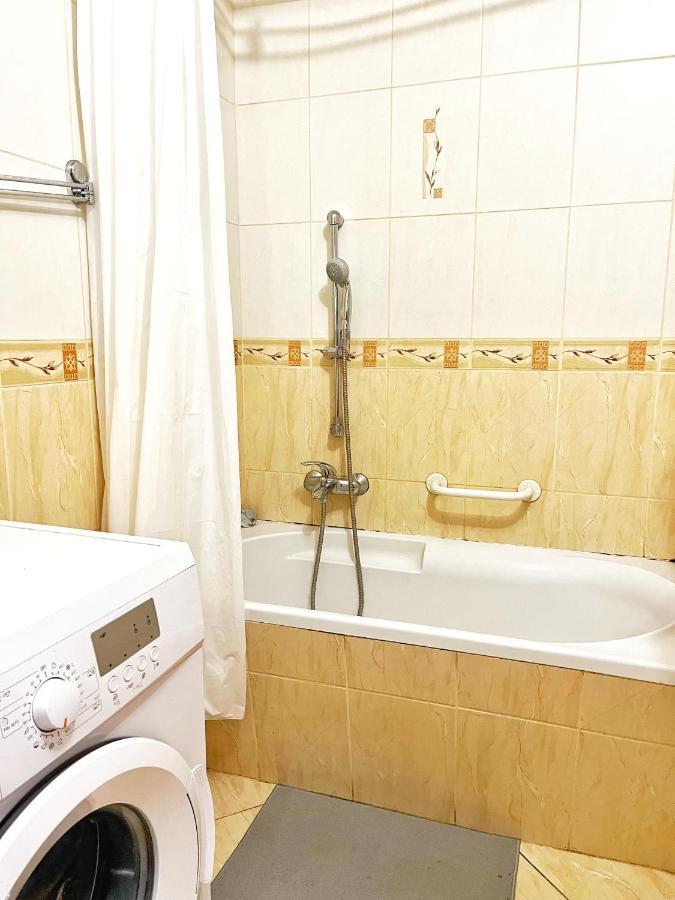 Nice Room In City Centre Krasków Eksteriør bilde